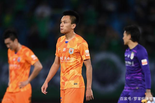 朗佐·鲍尔回应退役传闻：我仍在等待NBA球队的联系